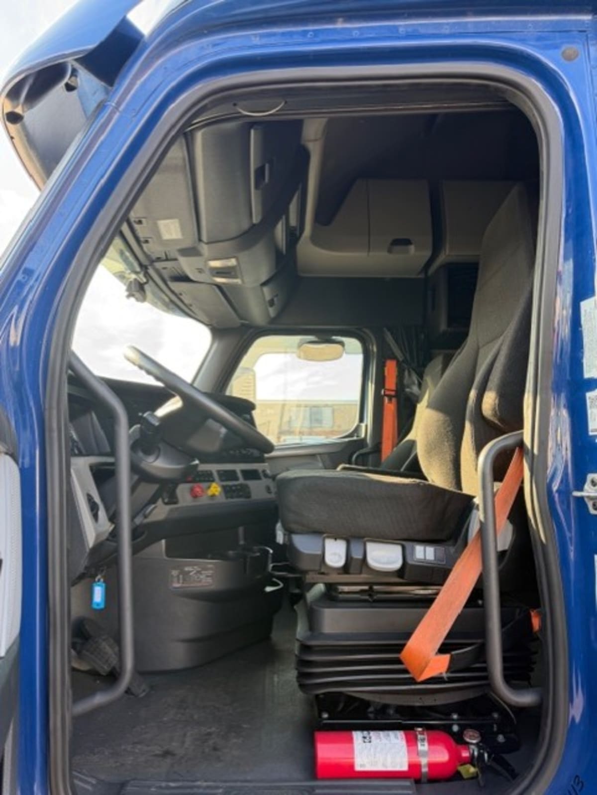 2020 Freightliner - image 7