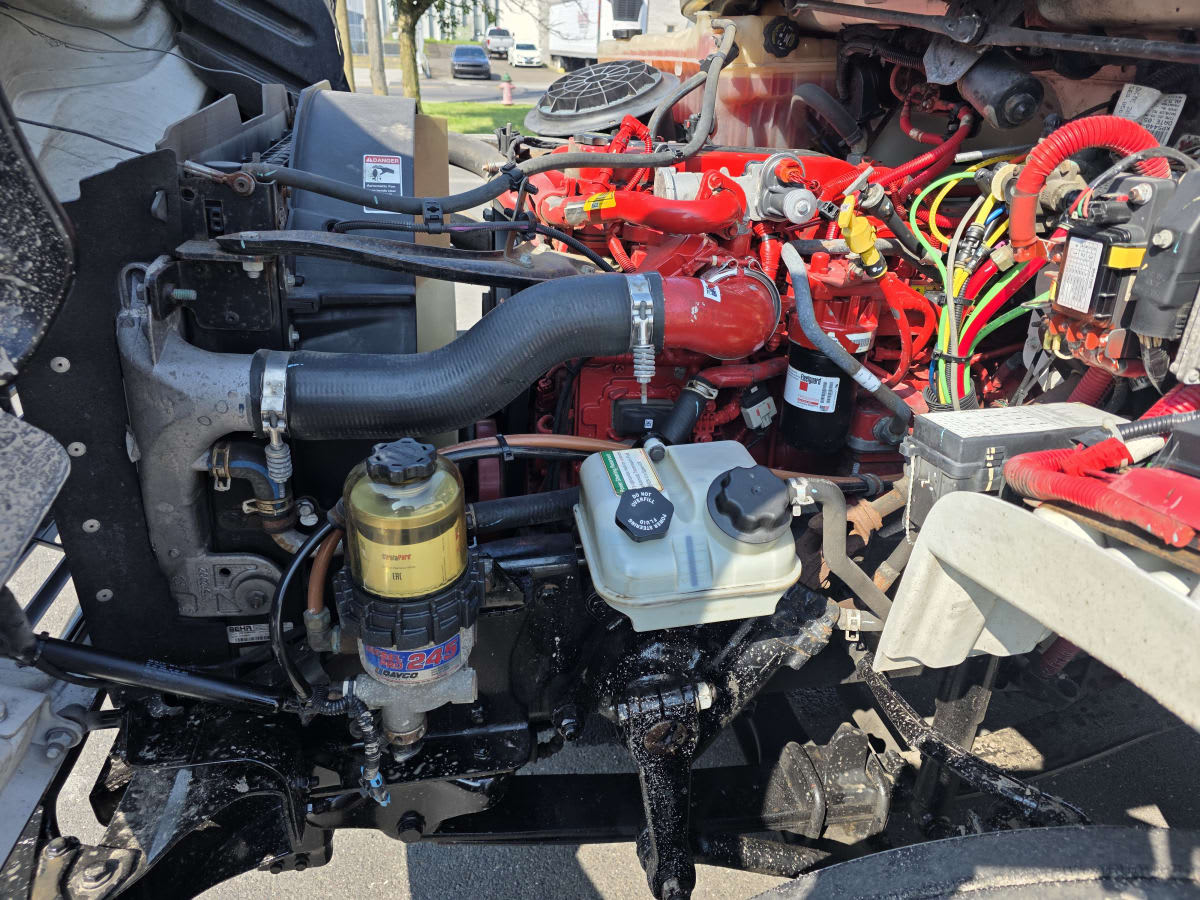 2019 Freightliner/Mercedes M2 106 865160