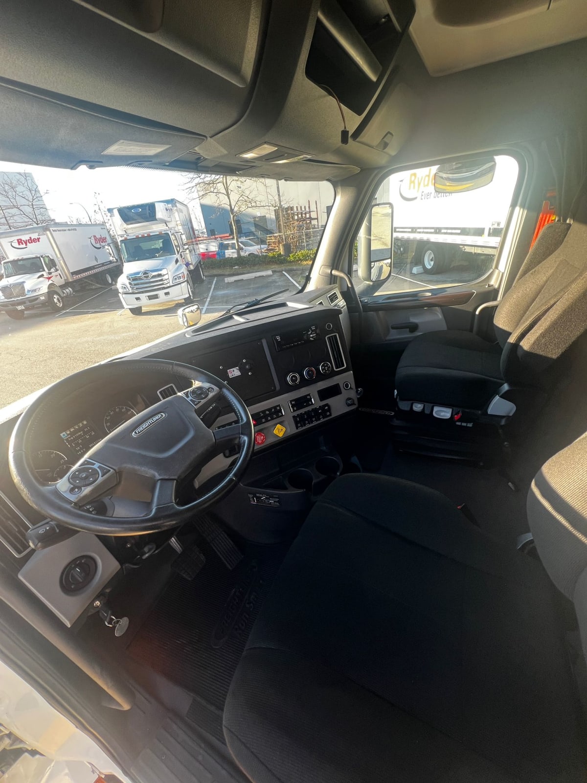 2019 Freightliner/Mercedes NEW CASCADIA PX12664 865199