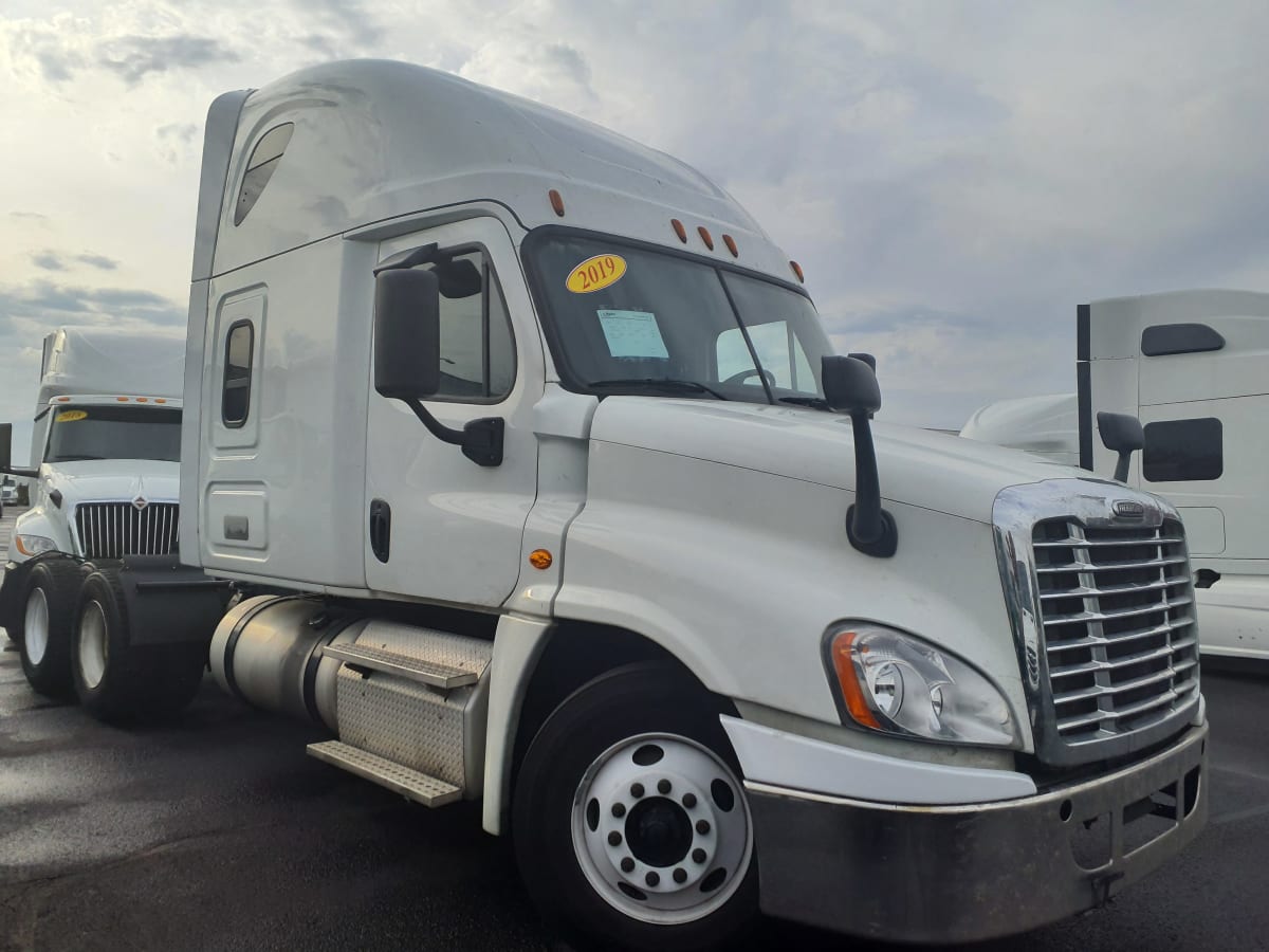 2019 Freightliner/Mercedes CASCADIA 125 865212