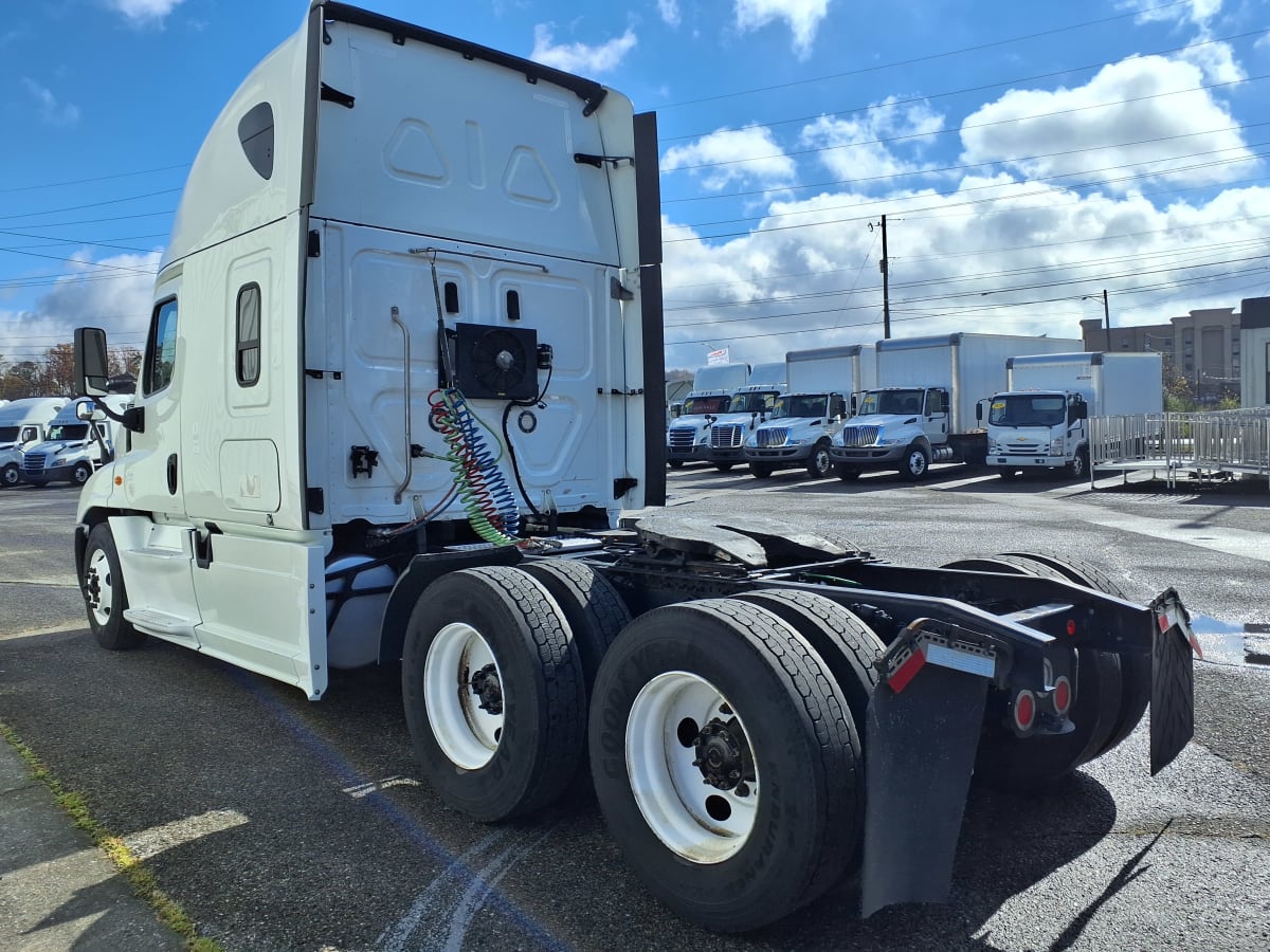 2019 Freightliner/Mercedes CASCADIA 125 865228