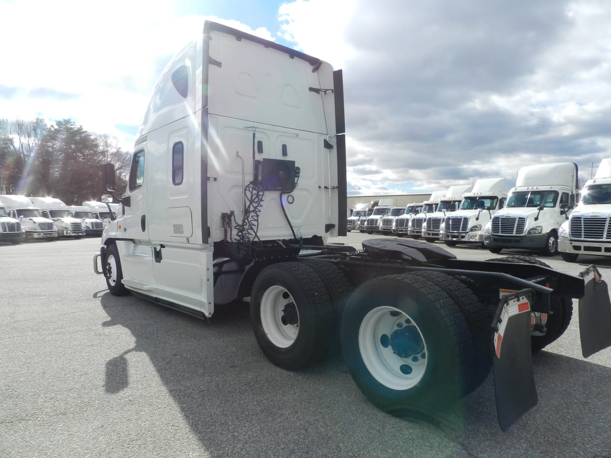 2019 Freightliner/Mercedes CASCADIA 125 865231