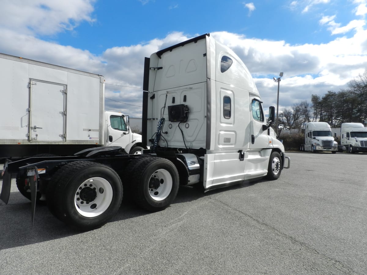 2019 Freightliner/Mercedes CASCADIA 125 865231