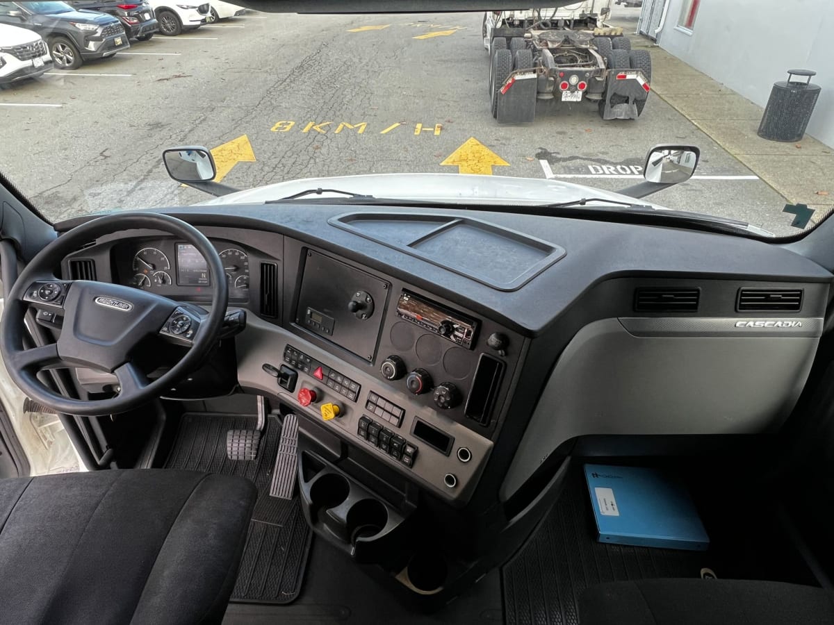 2019 Freightliner/Mercedes NEW CASCADIA PX12664 865255