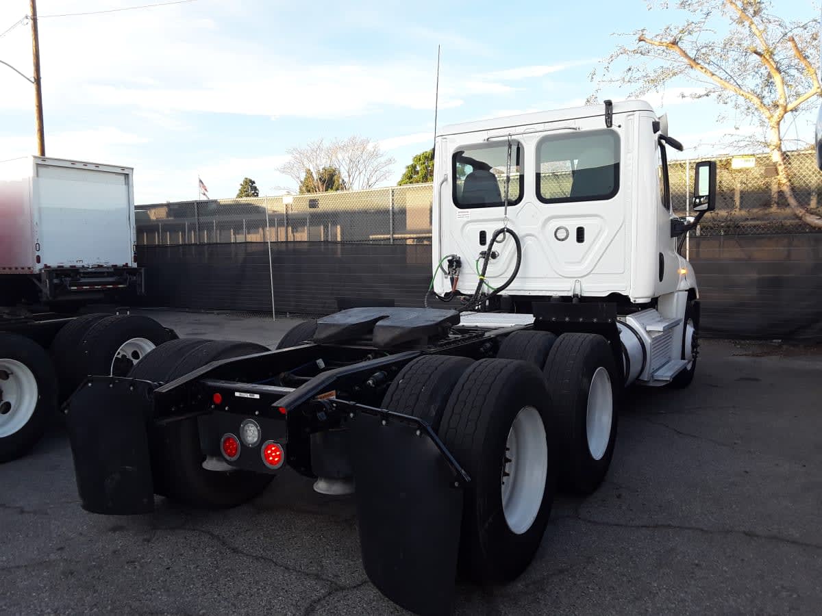 2019 Freightliner - image 4