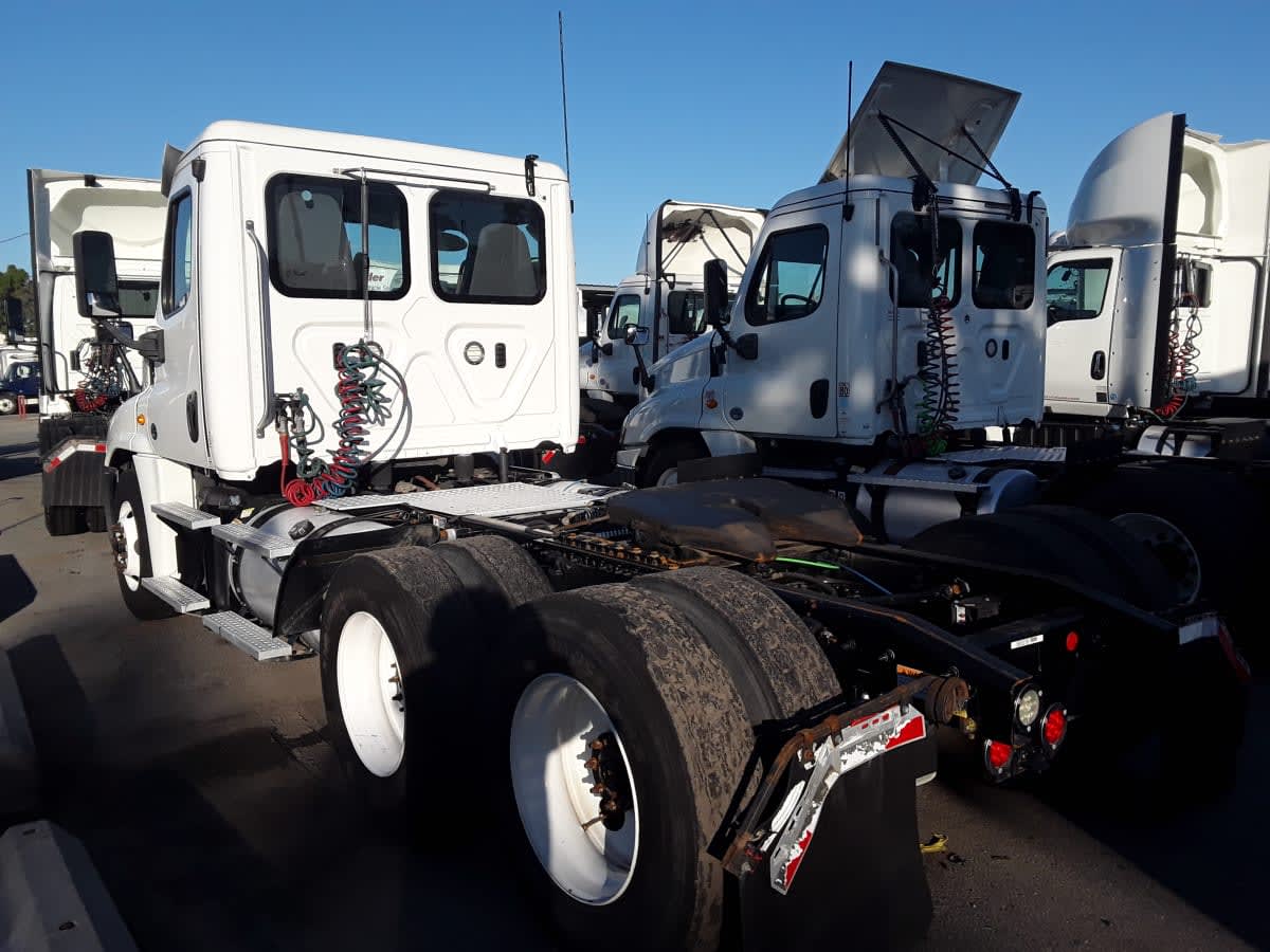 2019 Freightliner - image 6