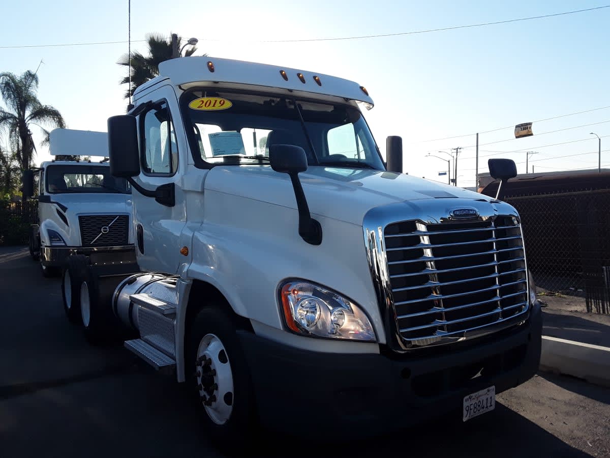 2019 Freightliner - image 3