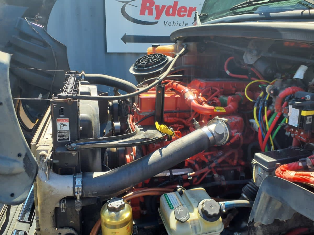 2019 Freightliner M2 106 in Springfield, MA — photo 9