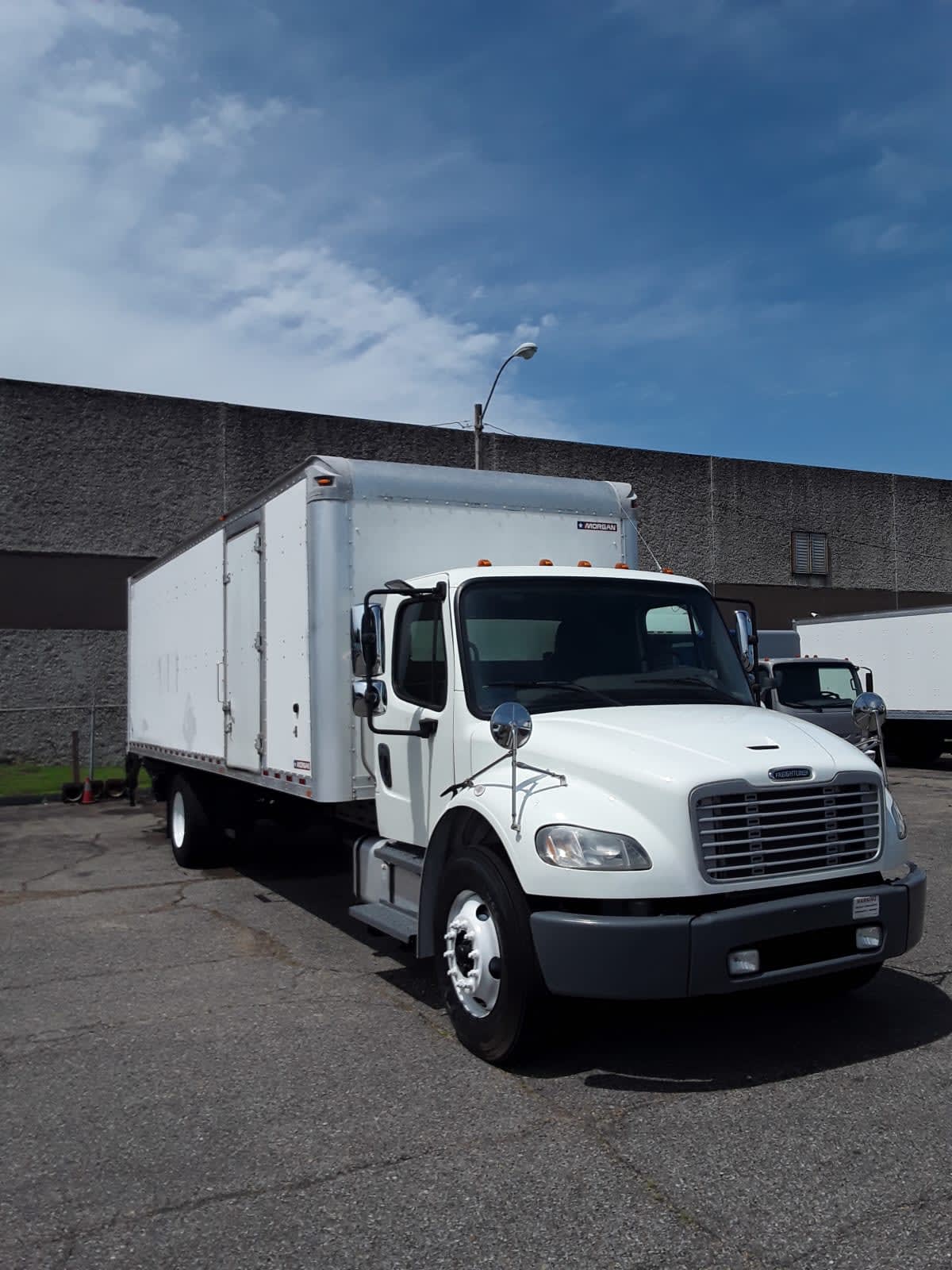 2019 Freightliner M2 106 865400