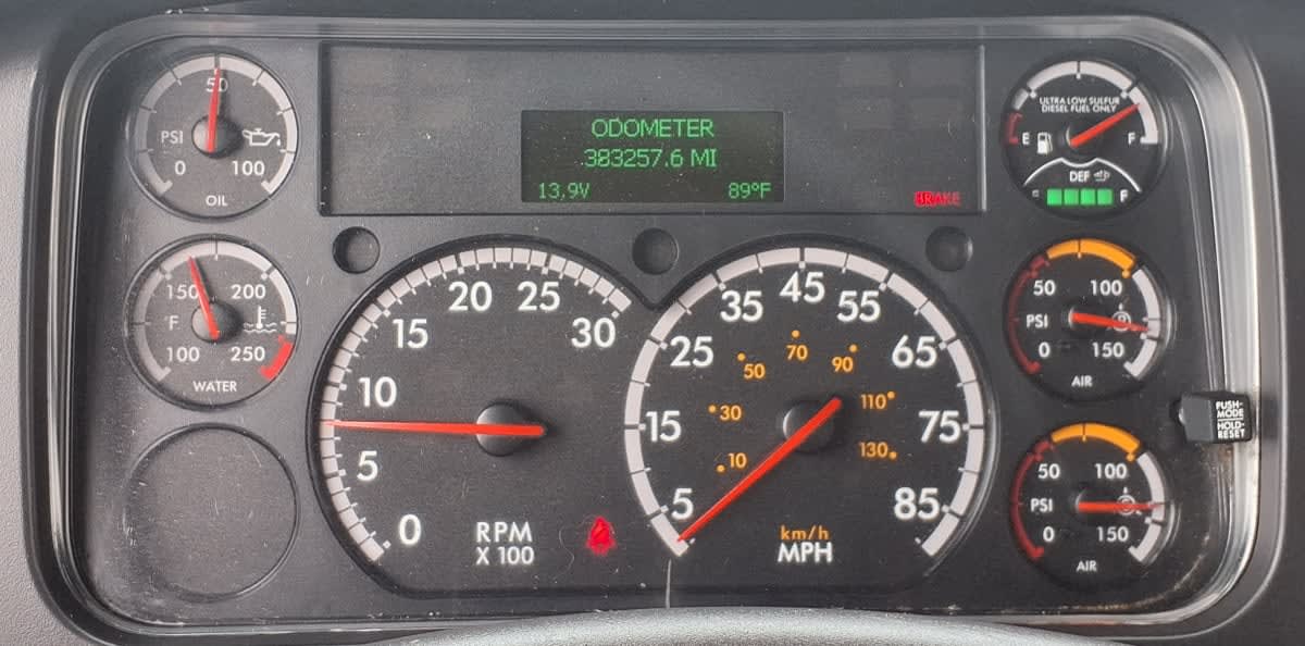 2019 Freightliner M2 106 865402