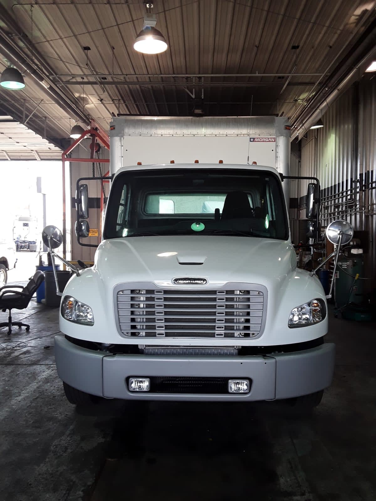 2019 Freightliner M2 106 865402