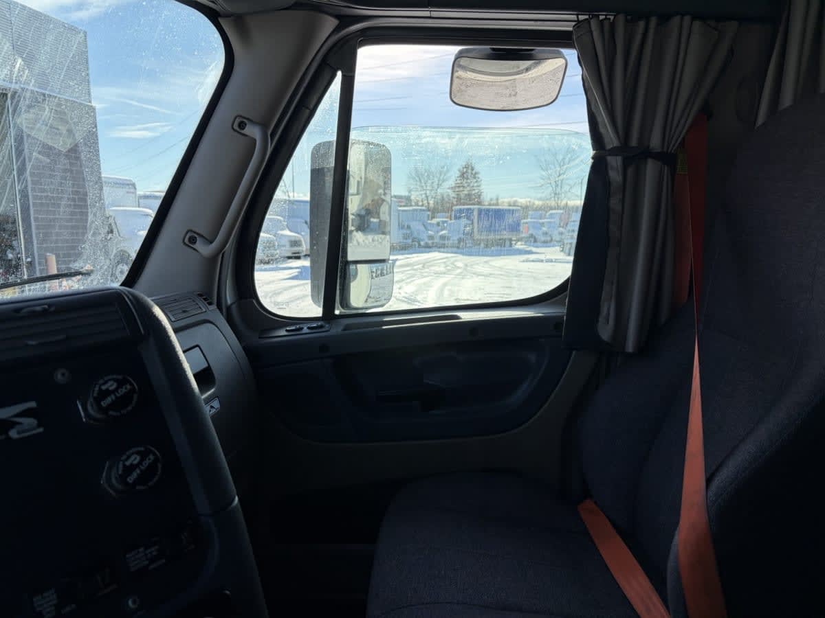 2019 Freightliner/Mercedes CASCADIA 125 866028