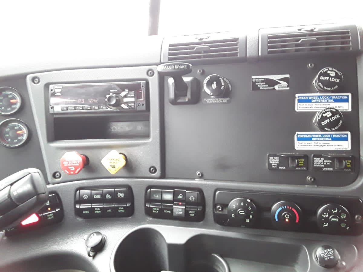 2019 Freightliner/Mercedes CASCADIA 125 866029