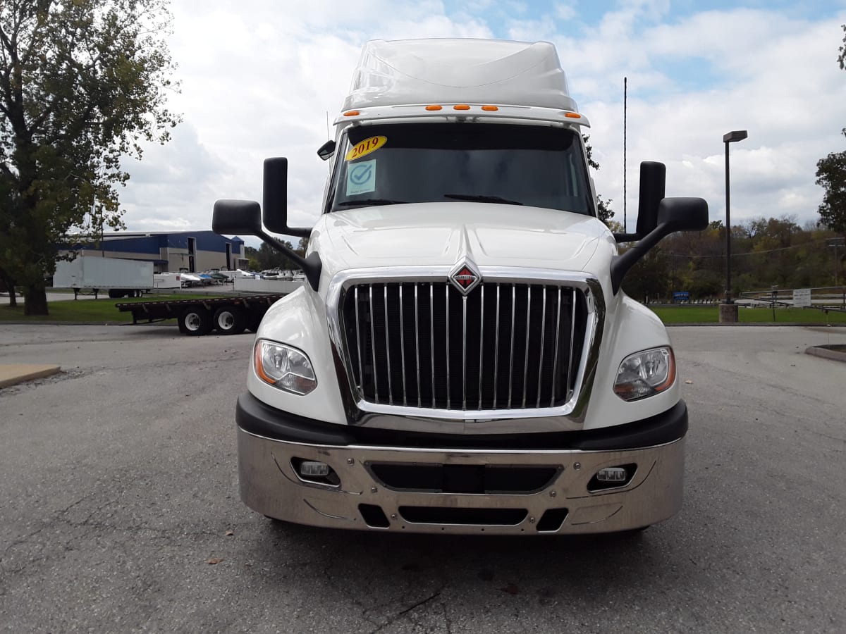 2019 Navistar International LT625 SLPR CAB 866074