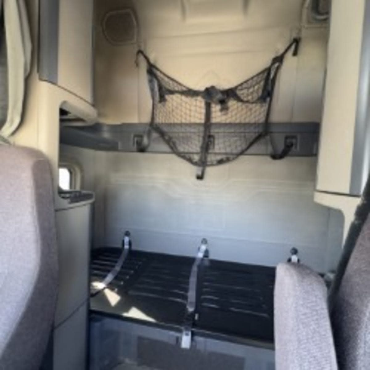 2019 Freightliner - image 8