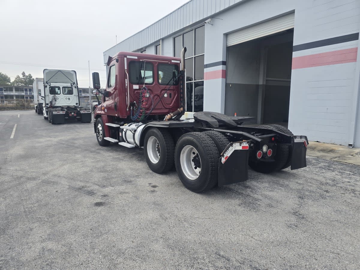 2019 Freightliner/Mercedes CASCADIA 125 866085