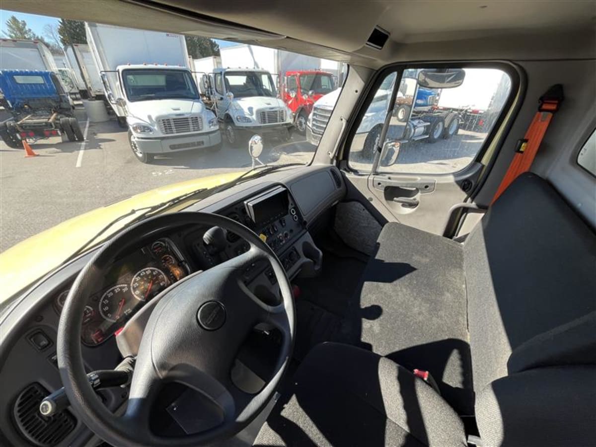 2019 Freightliner/Mercedes M2 106 866099