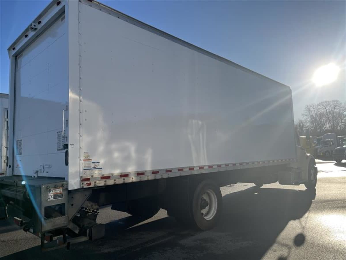 2019 Freightliner/Mercedes M2 106 866103