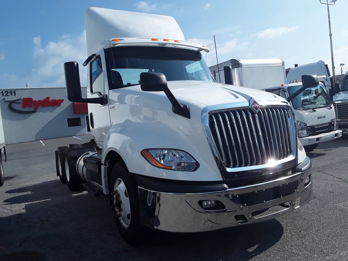 2019 Navistar International LT625 DAYCAB T/A 866107