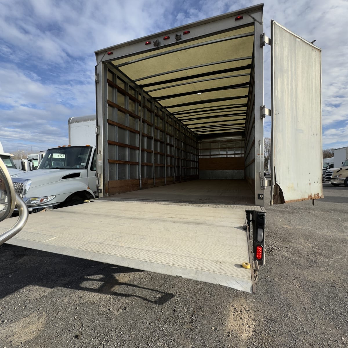 2019 Freightliner/Mercedes M2 106 866176