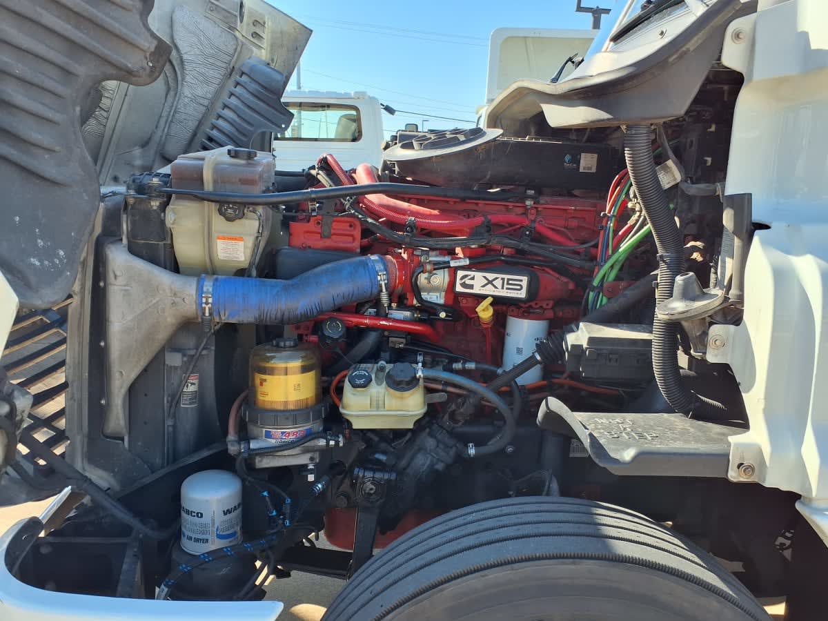 2019 Freightliner Cascadia in Dallas, TX — photo 8