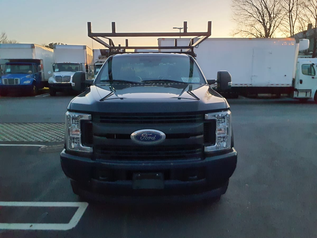 2019 Ford Motor Company F-250XL 866216