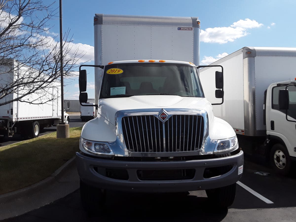 2019 Navistar International 4300 866230