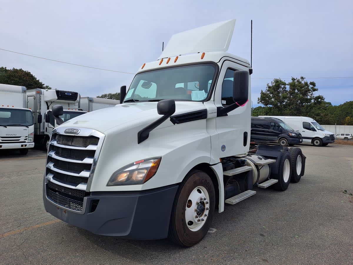 2019 Freightliner Cascadia in Salisbury, MA