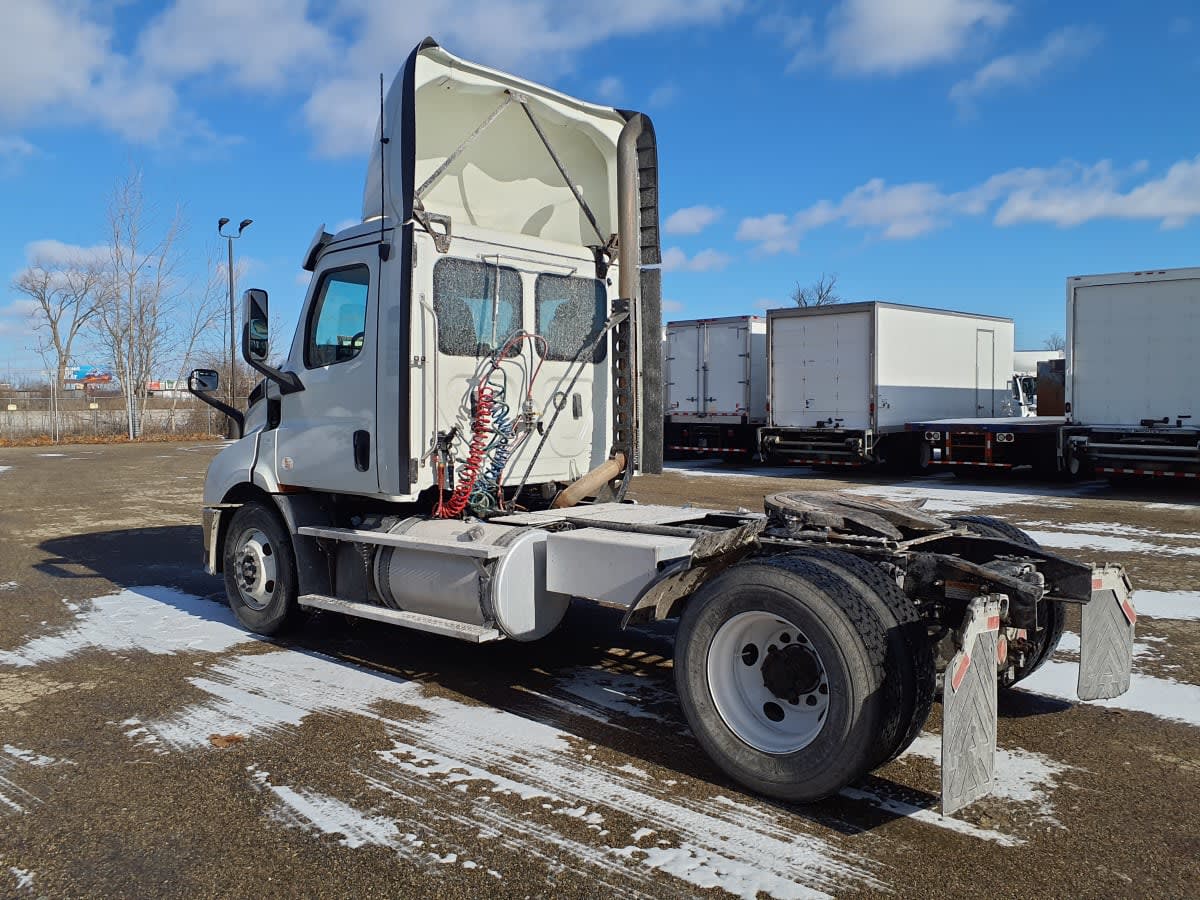 2019 Freightliner - image 6
