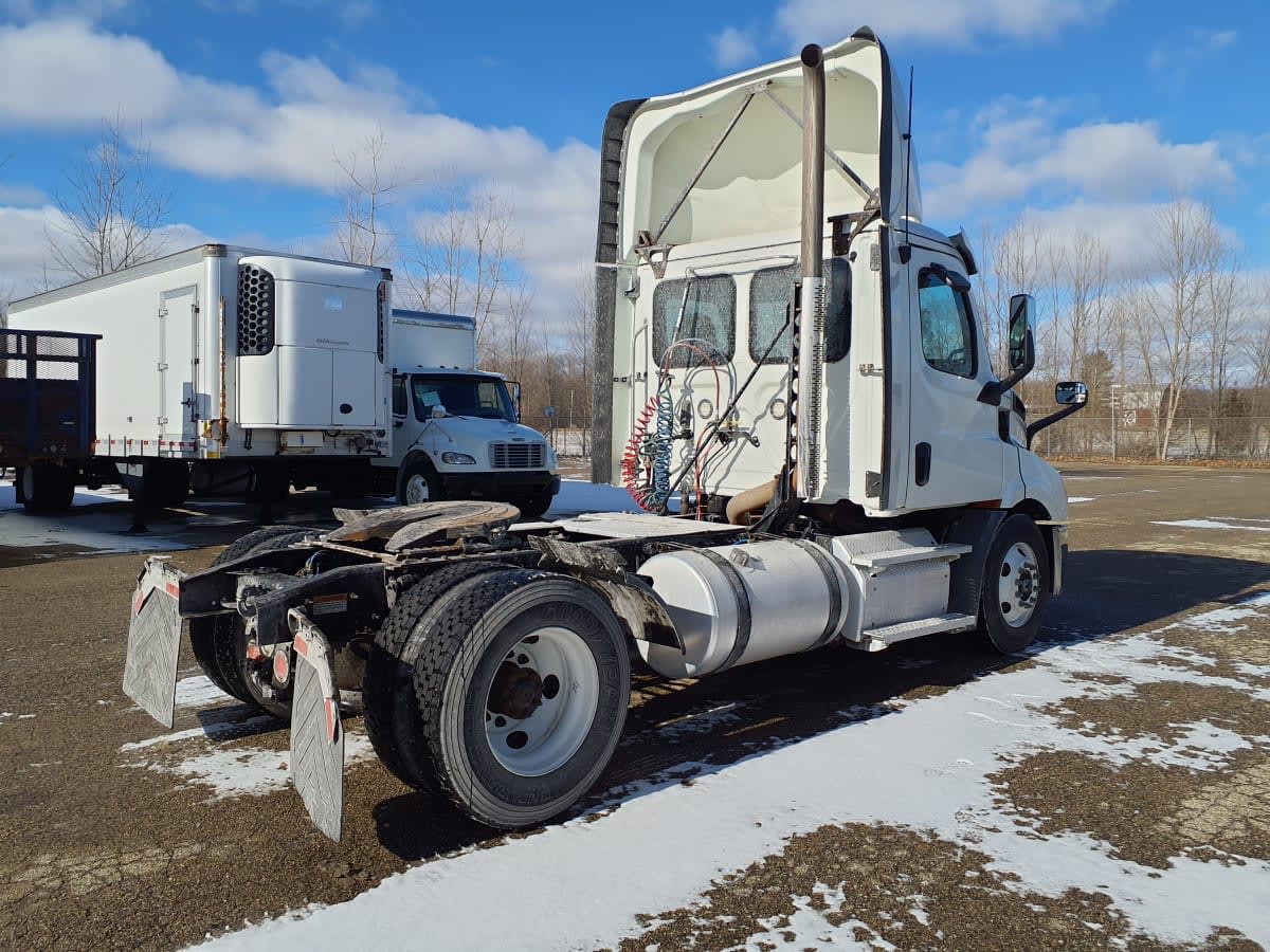 2019 Freightliner - image 4