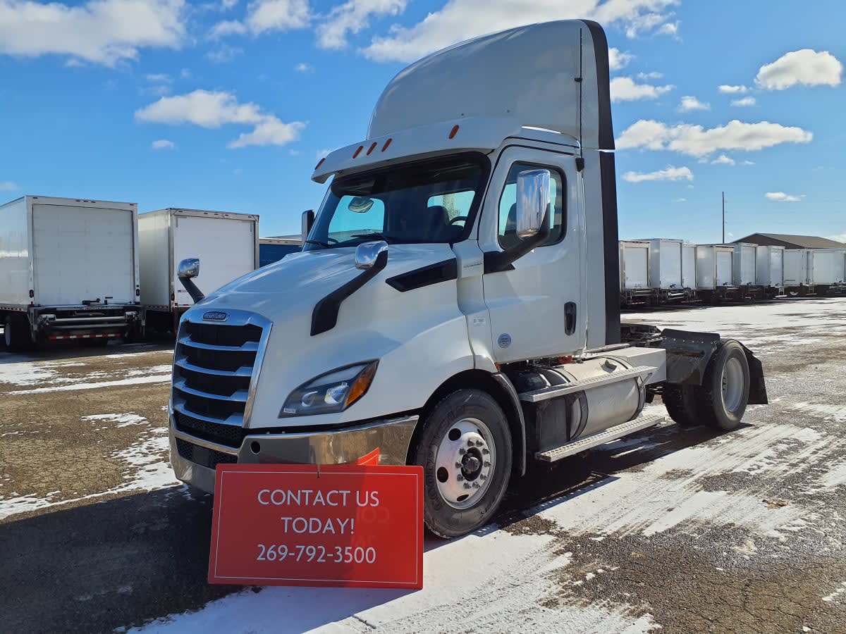 2019 Freightliner - image 1