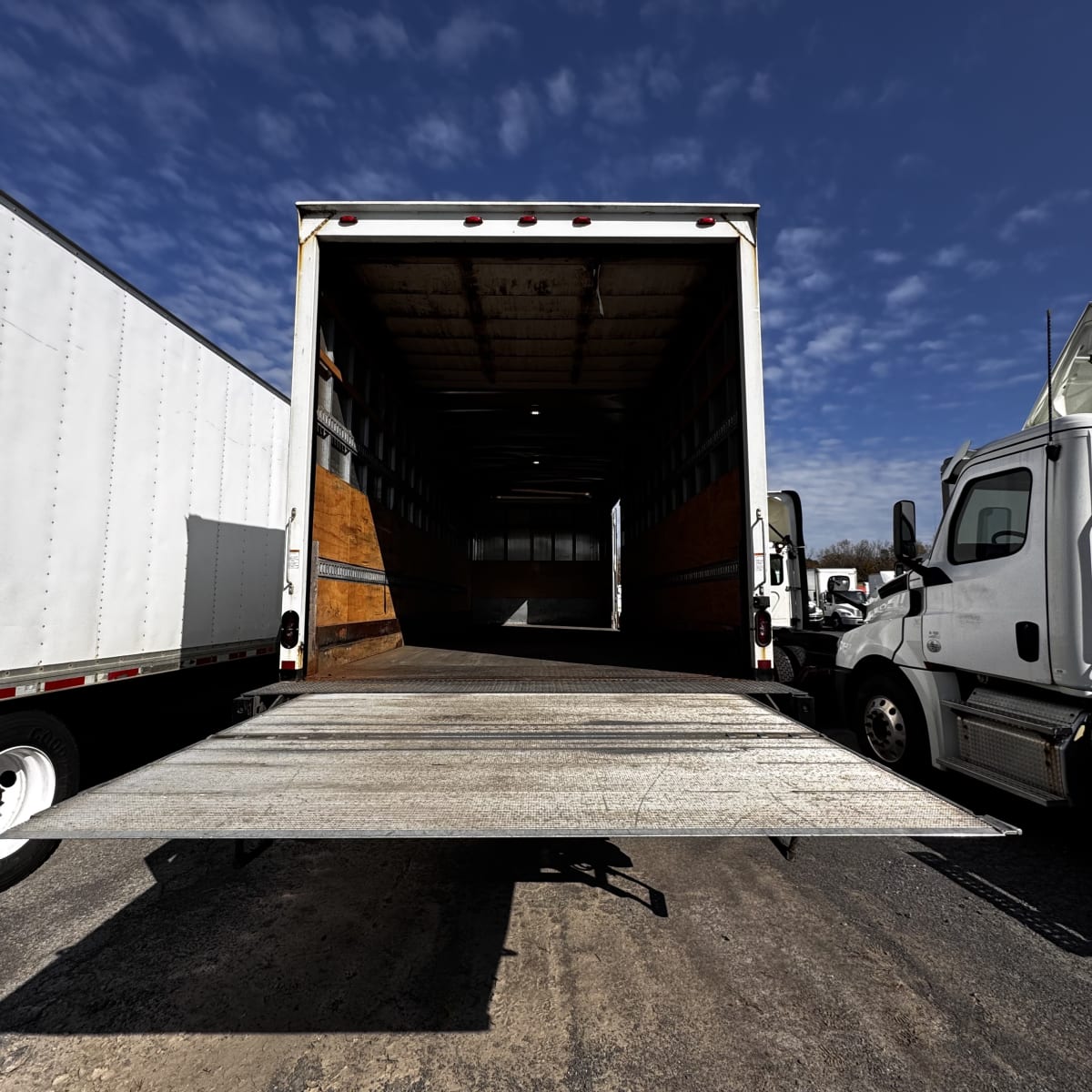 2019 Freightliner/Mercedes M2 106 866461