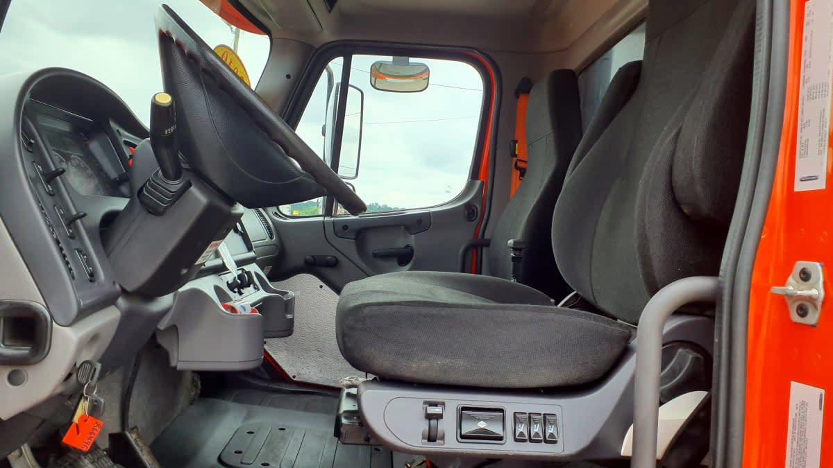 2019 Freightliner M2 106 in Birmingham, AL — photo 7