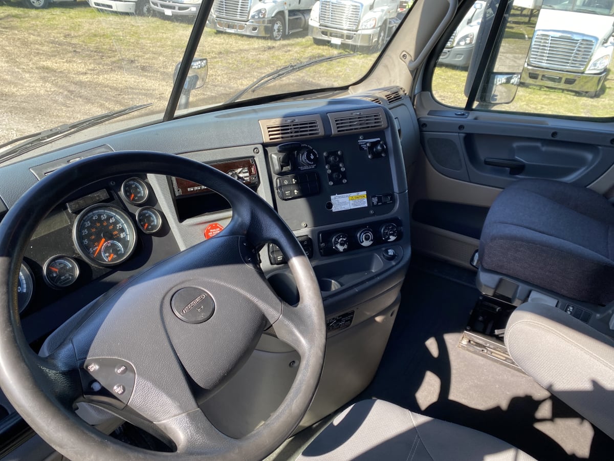 2019 Freightliner/Mercedes CASCADIA 113 866521