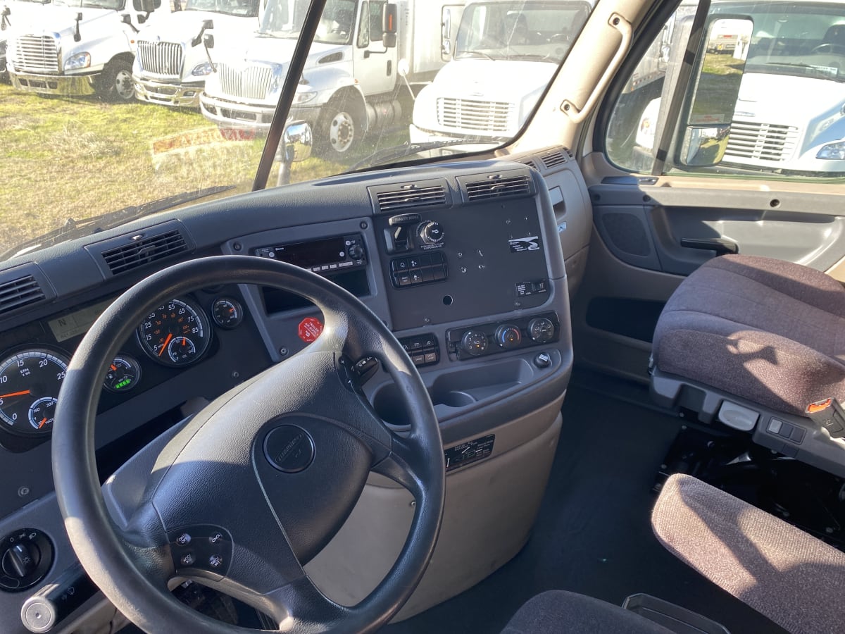 2019 Freightliner/Mercedes CASCADIA 113 866528