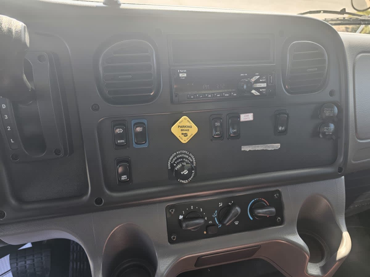 2019 Freightliner/Mercedes M2 106 866531