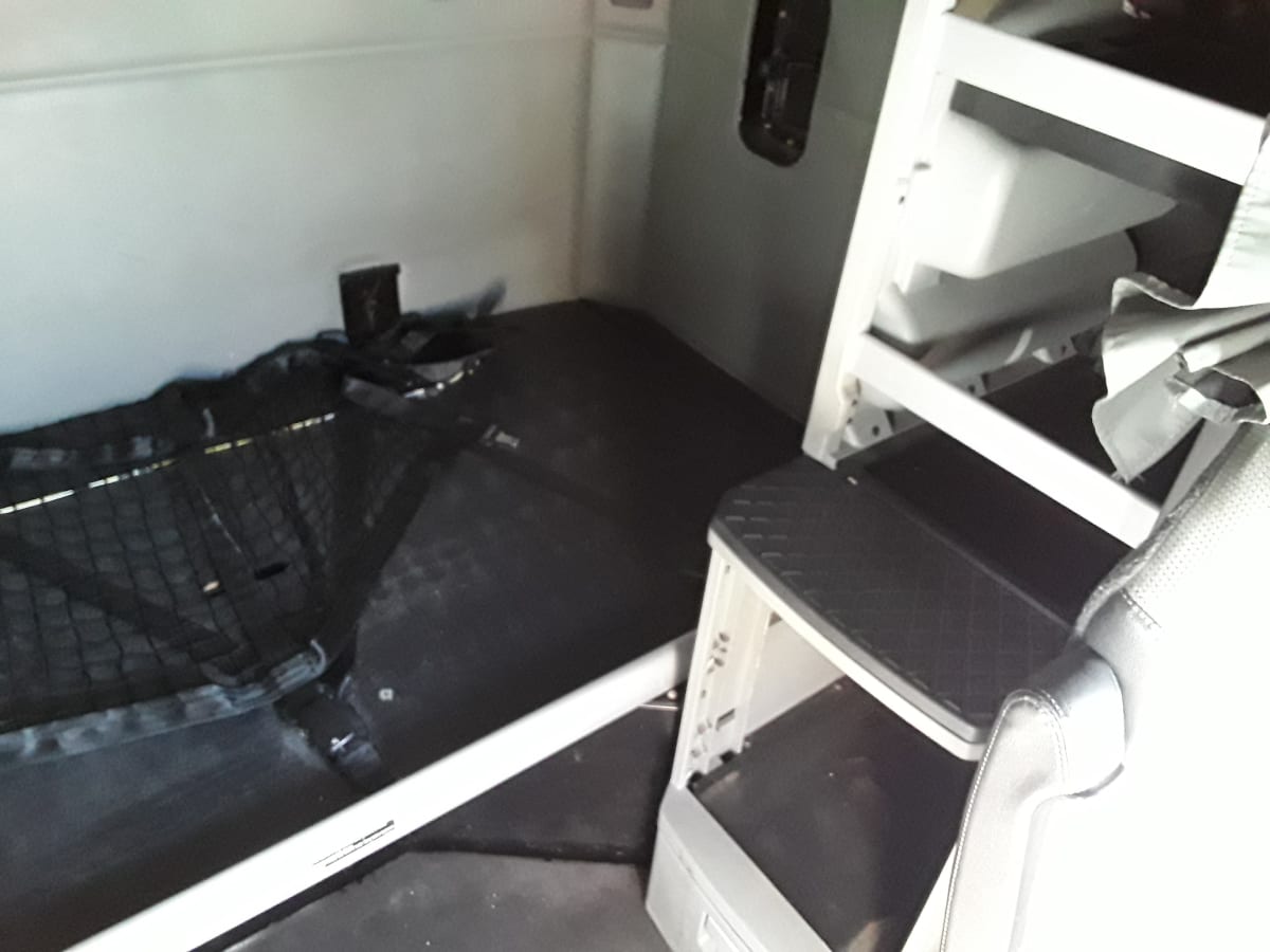 2020 Kenworth Trucks T-680 866589