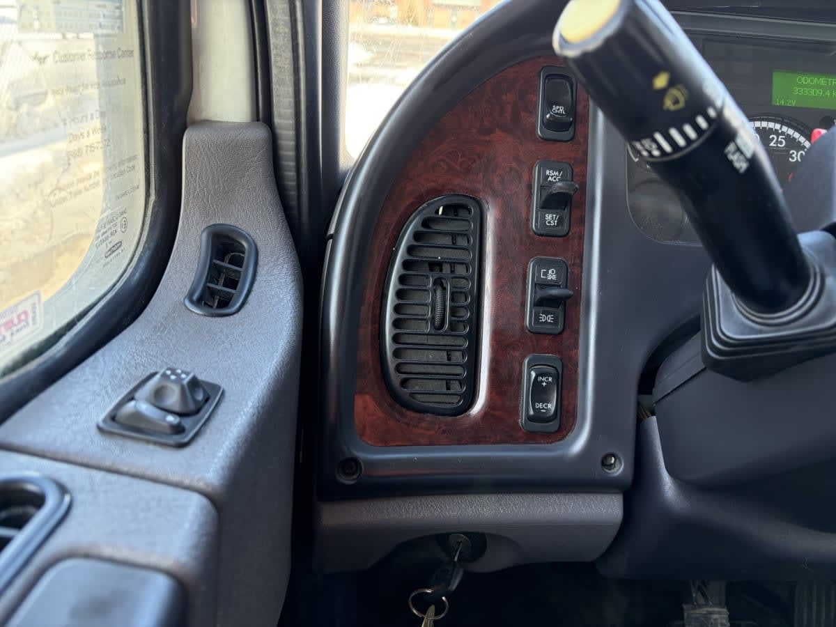 2019 Freightliner/Mercedes M2 106 866638