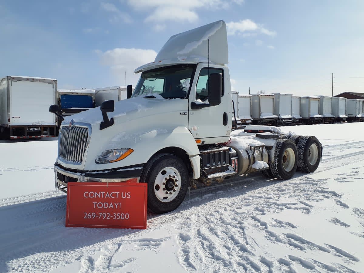 2019 Navistar International LT625 DAYCAB T/A 866697