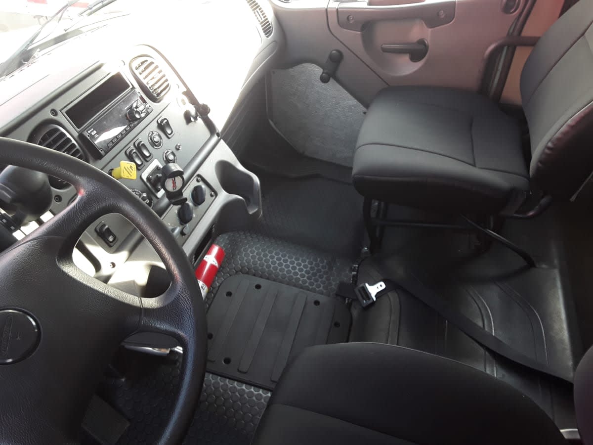 2019 Freightliner/Mercedes M2 106 866745