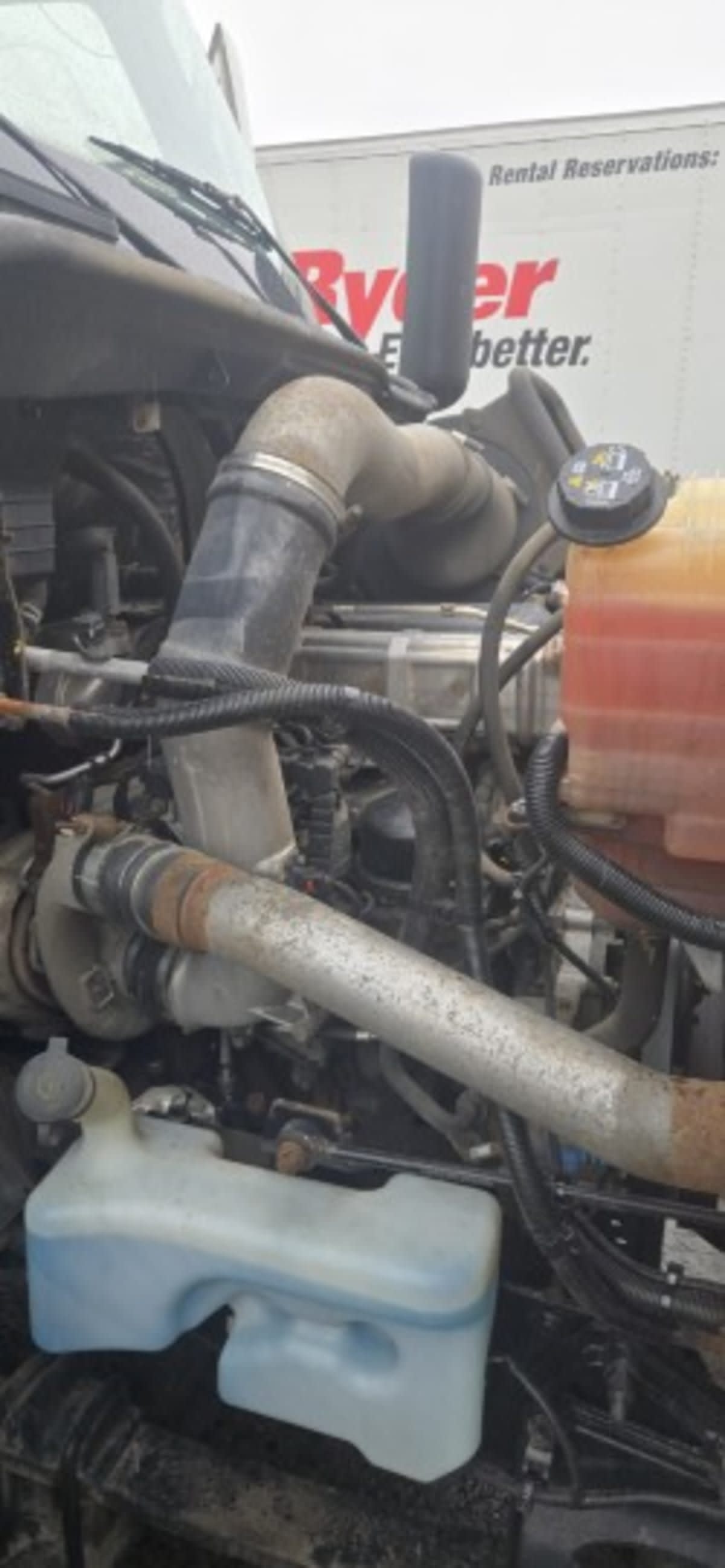 2019 International - image 12