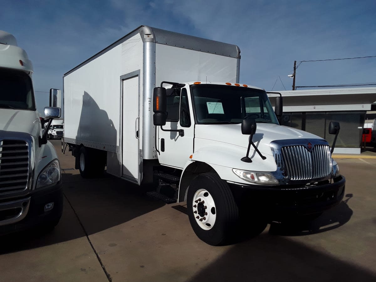 2019 Navistar International 4300 SBA 866838