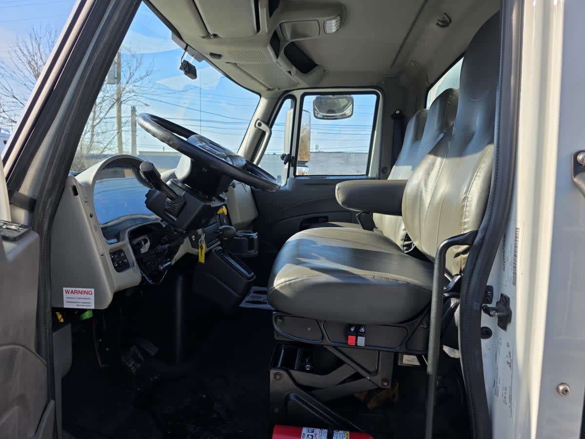 2019 Navistar International 4300 SBA 866857
