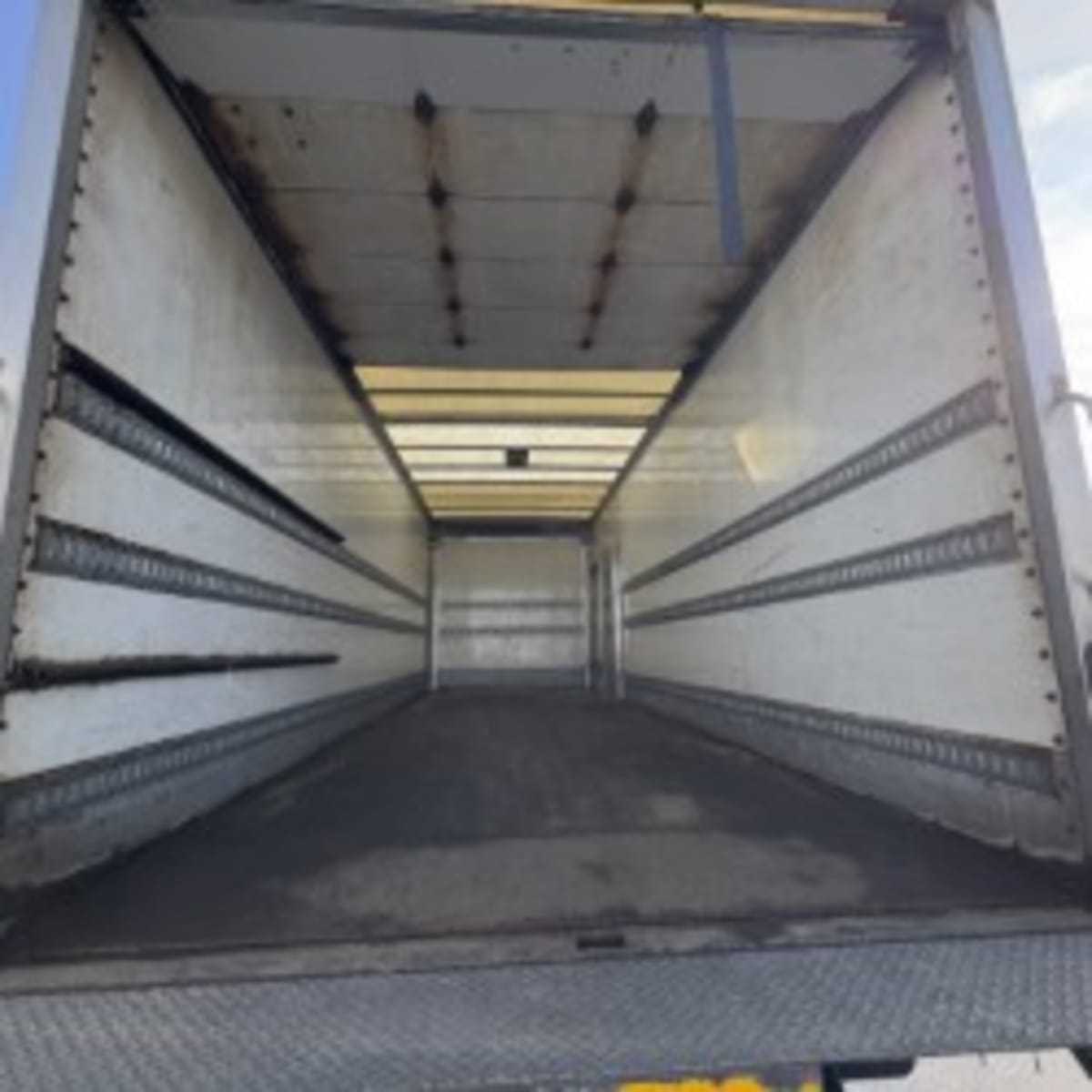 2019 International 4300 in Syracuse, NY — photo 8