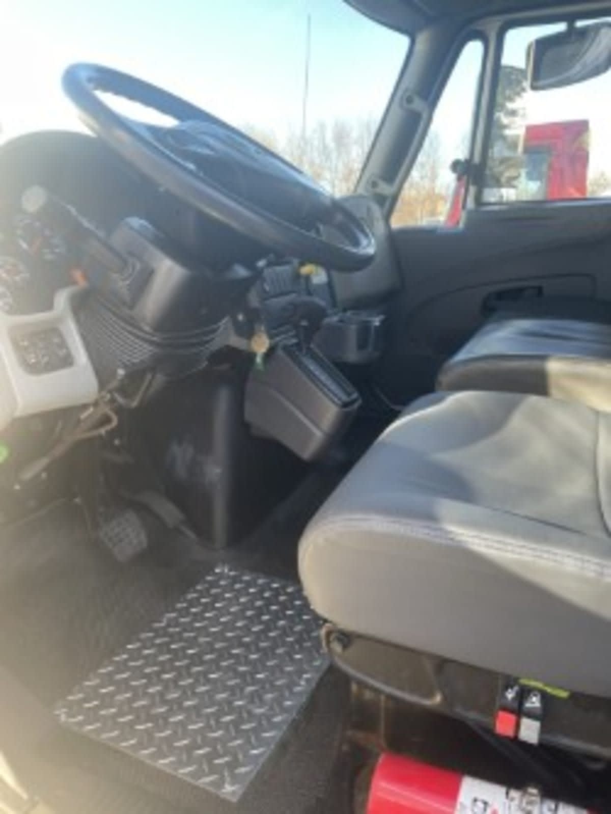 2019 Navistar International 4300 SBA 866920