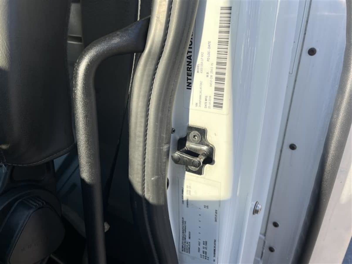 2019 International - image 10