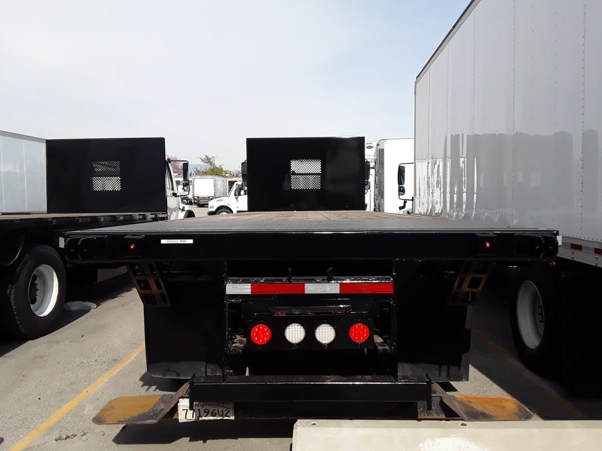 2019 Freightliner/Mercedes M2 106 866945