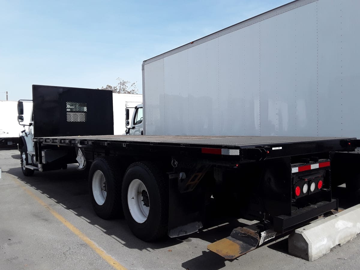 2019 Freightliner/Mercedes M2 106 866945