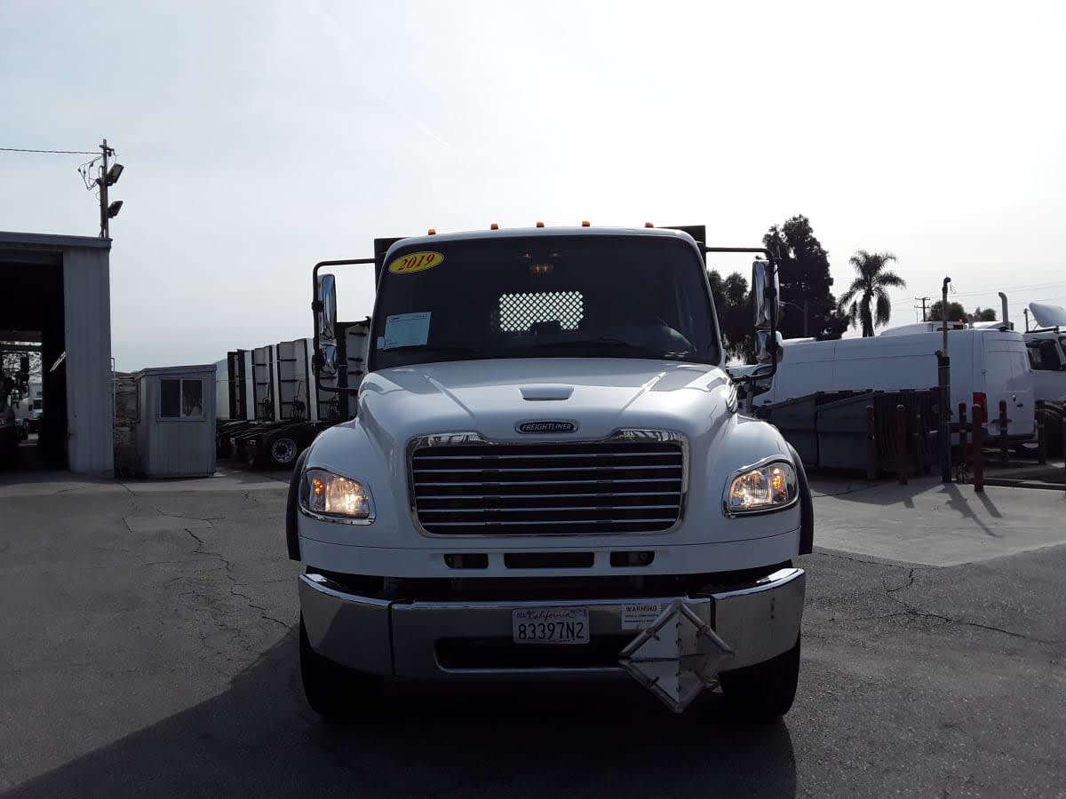 2019 Freightliner/Mercedes M2 106 866946