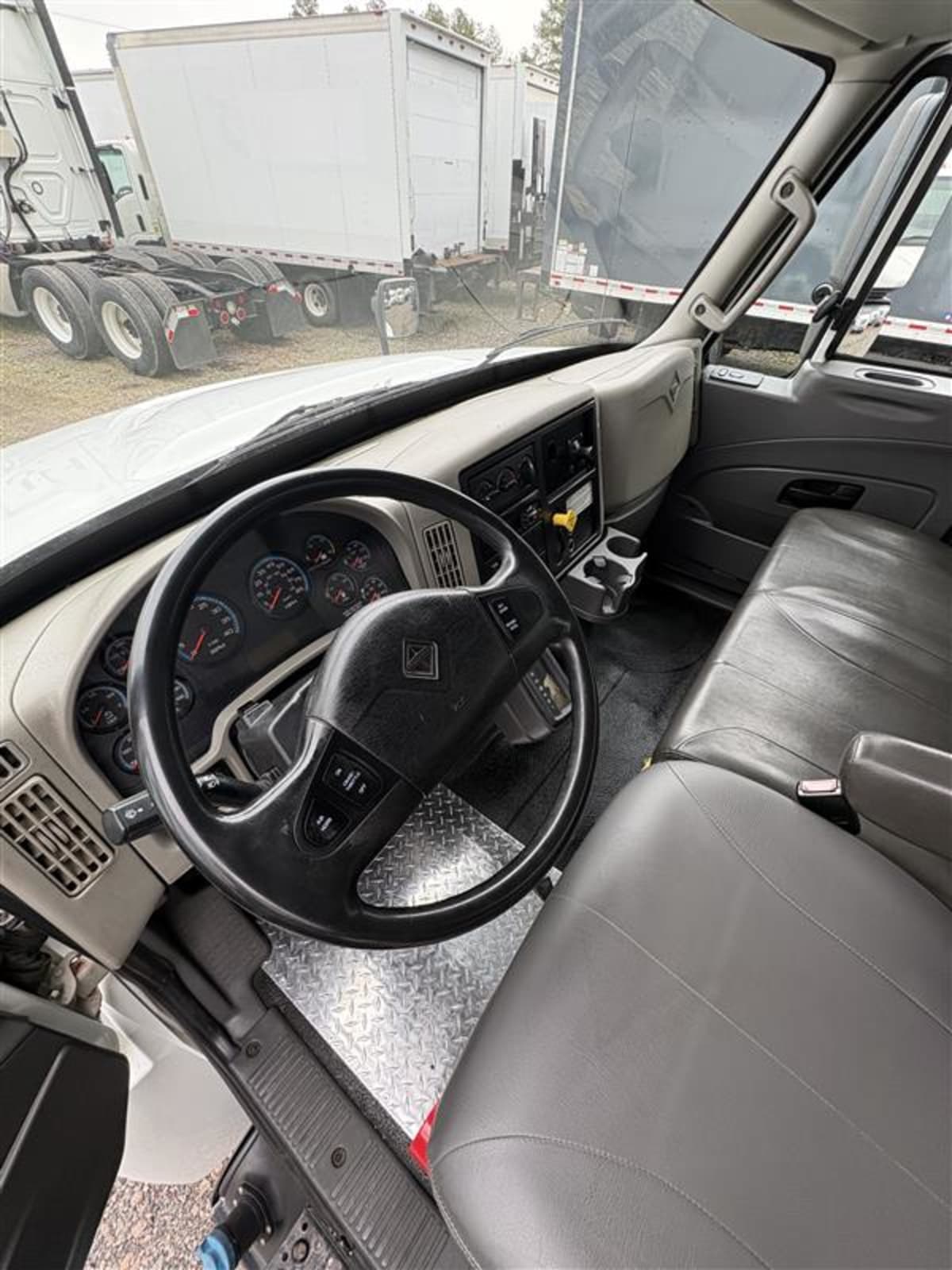 2019 Navistar International 4300 SBA 866953